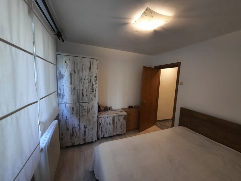 Lacul Tei, aproape Parcul Circului,