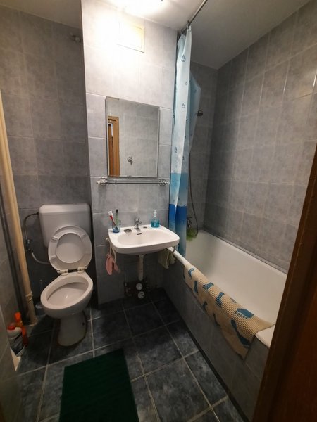 Lacul Tei, aproape Parcul Circului,